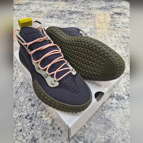 BrandblackLA Hiking/trail Shoes Size 7.5M/9W. Brand New With Box And Tags. - Picture 5 of 6